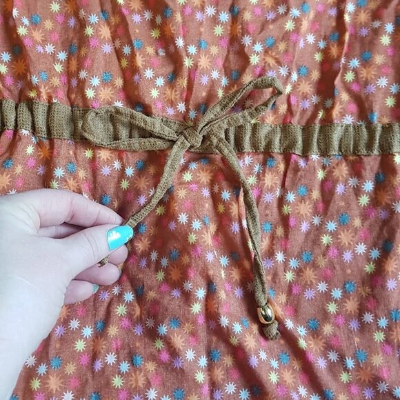 Adorable Hippie/boho top with suede trim. - Picture 4 of 10